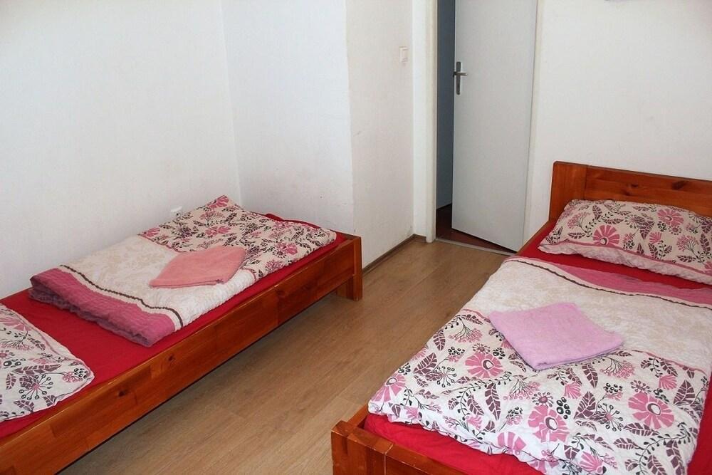 Hostel Old Town Bratislava Exterior photo